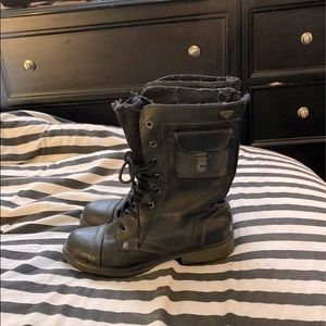Pocket boots